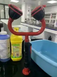 洗眼器